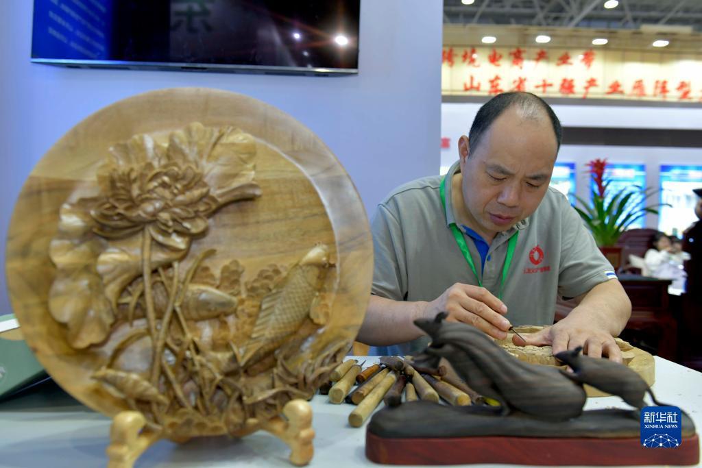 奔驰宝马游戏单机免费